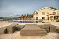 Villa 8 bedrooms 800 m² Agios Tychonas, Cyprus