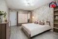 Mieszkanie 2 pokoi 77 m² Mińsk, Białoruś