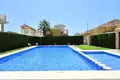 Villa de tres dormitorios 150 m² Orihuela, Španjolska