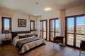 Dom 3 pokoi 215 m² Kouklia, Cypr