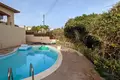 5-Schlafzimmer-Villa 300 m² Germasogeia, Zypern