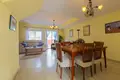 6 bedroom house 137 m² Dos Hermanas, Spain