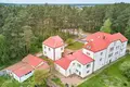 Dom wolnostojący 677 m² Ratomka, Białoruś