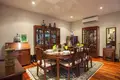 Villa de 4 dormitorios 200 m² Rawai, Tailandia