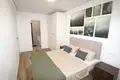 Mieszkanie 3 pokoi 78 m² Torrevieja, Hiszpania