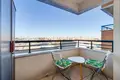 Mieszkanie 2 pokoi 75 m² Torrevieja, Hiszpania