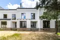 7 room house 307 m² in Warsaw, Poland