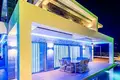 4-Schlafzimmer-Villa 440 m² Calp, Spanien