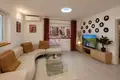 2 bedroom apartment 99 m² Petrovac, Montenegro