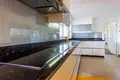 8 bedroom House 1 400 m² Dos Hermanas, Spain