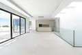 Haus 5 Schlafzimmer 440 m² Dos Hermanas, Spanien