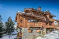 Chalet 5 bedrooms  in Courchevel, France