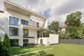 Haus 7 zimmer 416 m² Warschau, Polen