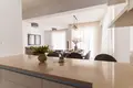 Mieszkanie 3 pokoi 126 m² Peyia, Cypr