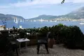 Casa 4 habitaciones 260 m² Lustica, Montenegro