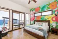 5 bedroom house 697 m² West Bay, Honduras