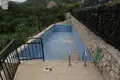 Atterrir  Stari Bar, Monténégro