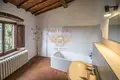 Propriété commerciale 744 m² à Gaiole in Chianti, Italie