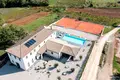 4 bedroom house 435 m² Motovun, Croatia