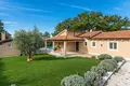3 bedroom villa 140 m² Grad Porec, Croatia