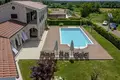 Haus 3 Schlafzimmer 216 m² Vodnjan, Kroatien
