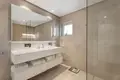 Mieszkanie 3 pokoi 208 m² Marbella, Hiszpania