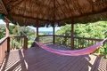 Dom 4 pokoi 203 m² Roatan, Honduras
