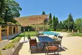 6-Zimmer-Villa 450 m² Stresa, Italien