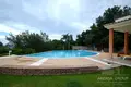 5 bedroom villa 450 m² Staletti, Italy