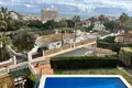 Haus 7 Schlafzimmer 680 m² Dos Hermanas, Spanien