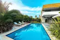 5 bedroom villa 320 m² Çeşme, Turkey