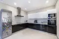 Dom wolnostojący 211 m² Chaciezyna, Białoruś