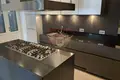 6-Zimmer-Villa 360 m² Lemna, Italien