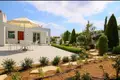 Bungalow de 3 dormitorios 200 m² en Peyia, Chipre