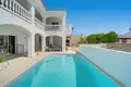 6 bedroom house 267 m² Dos Hermanas, Spain