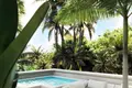 Complexe résidentiel New complex of villas with shops and restaurants, 4 minutes from Pandawa Beach, Bali, Indonesia