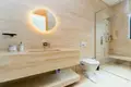 Villa de 4 dormitorios 706 m² Dubái, Emiratos Árabes Unidos