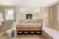 2 bedroom apartment 121 m² Estepona, Spain