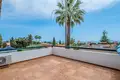 4 bedroom house 557 m² Dos Hermanas, Spain