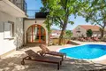 Willa 8 pokojów 250 m² Omisalj, Chorwacja