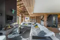 Chalet 5 bedrooms  in Megeve, France