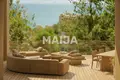 Villa  Ishem, Albania