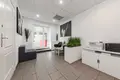 Commercial property 8 rooms 286 m² in Warsaw, Poland