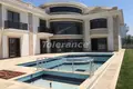 Haus 6 zimmer 560 m² Serik, Türkei