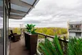 Commercial property 2 rooms 88 m² in Warsaw, Poland