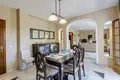 5 bedroom house 246 m² Dos Hermanas, Spain