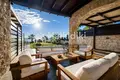 Villa 14 rooms 799 m² Nea Skioni, Greece