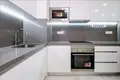 Mieszkanie 4 pokoi 153 m² Torrevieja, Hiszpania