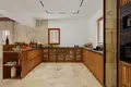 Villa de 4 dormitorios 420 m² Dobrota, Montenegro