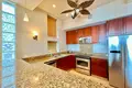 Kondominium 2 Schlafzimmer 135 m² West Bay, Honduras